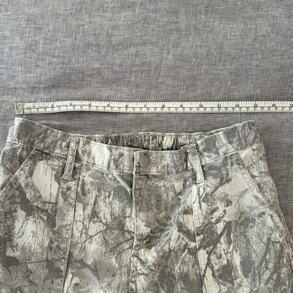 No Boundaries Camo Wide Leg Pants - Picture 7 of 9